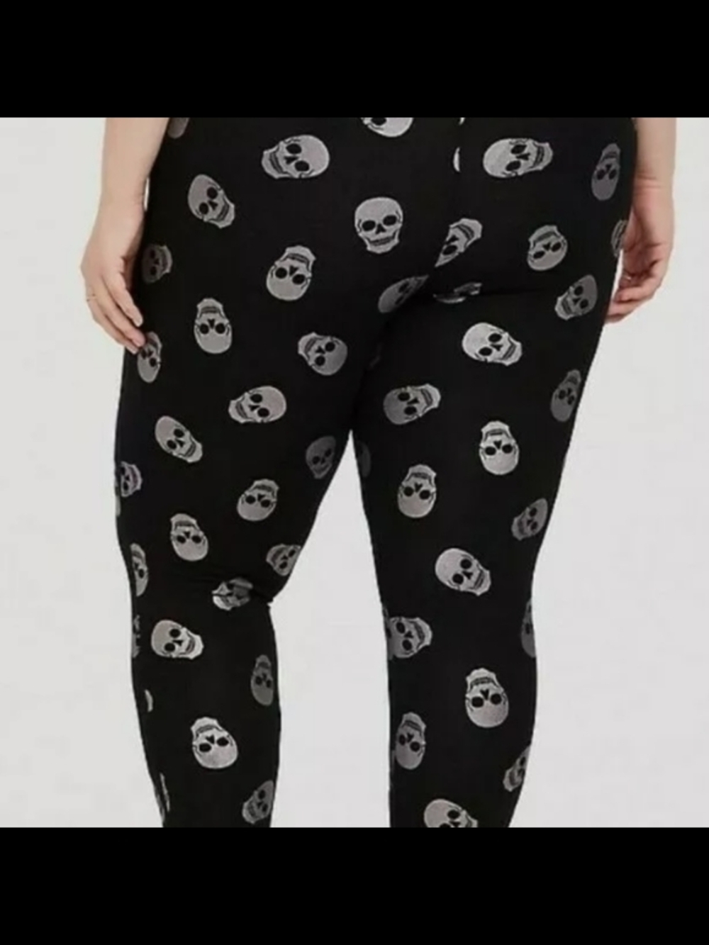 Torrid - Black Leggings with Silver Skull Print